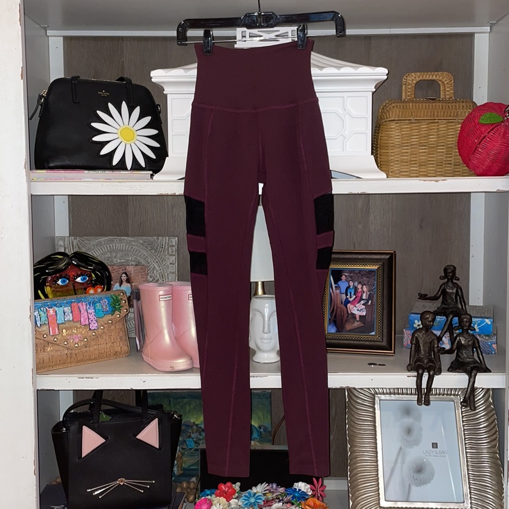 Beyond Yoga Iconic Silhouette Leggings SZ XS VGUC
